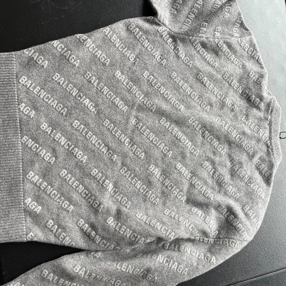 NWT Balenciaga Crewneck Pullover Sweater Heather Grey Cashmere Knit  Mini Logo - Picture 5 of 6